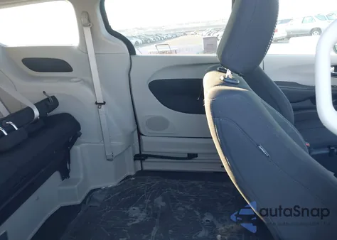 2023 Chrysler Voyager Lx z USA, uszkodzony, nr VIN 2C4RC1CG3PR513255